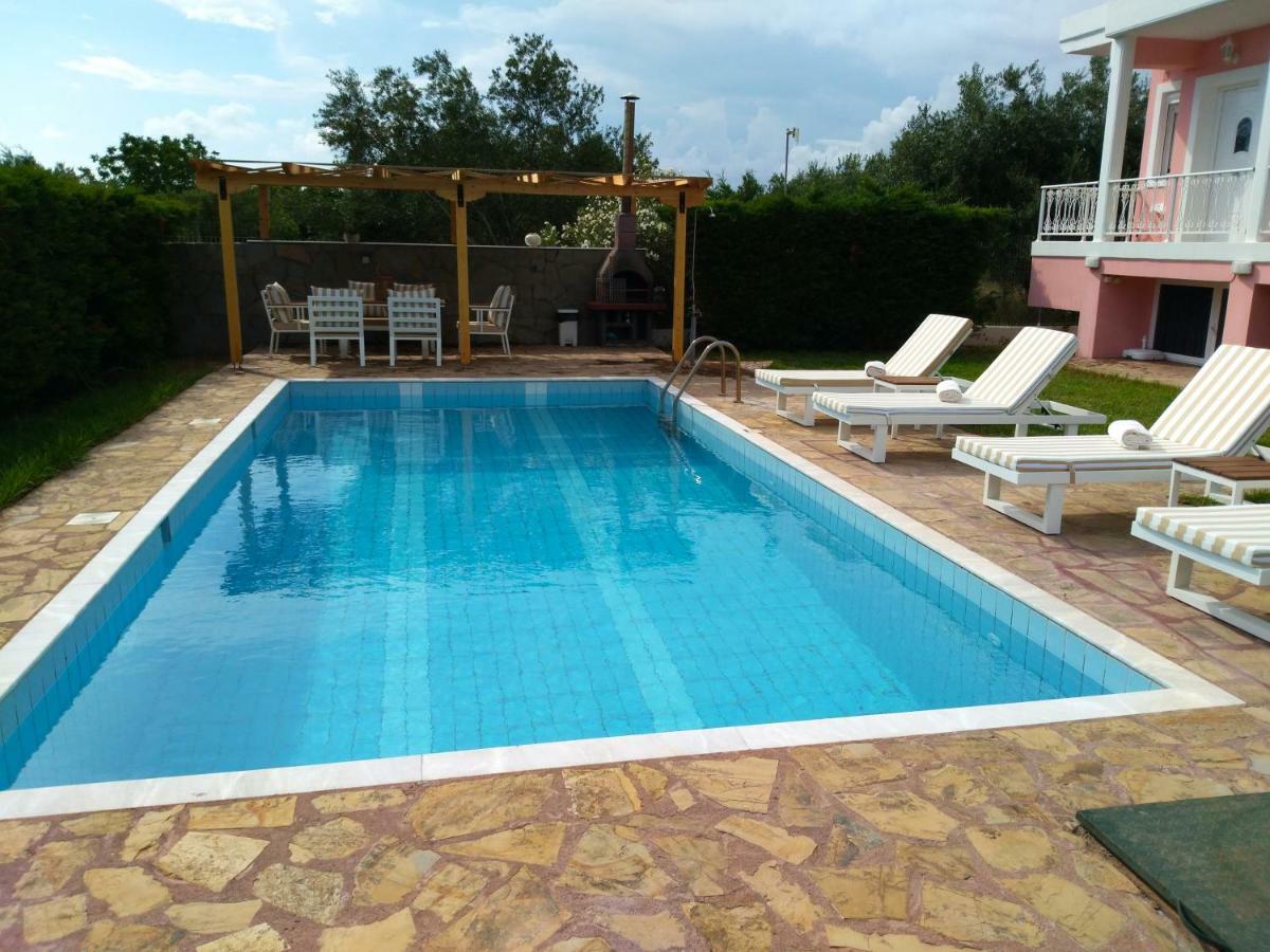 Villa Aphrodite Ríza 外观 照片